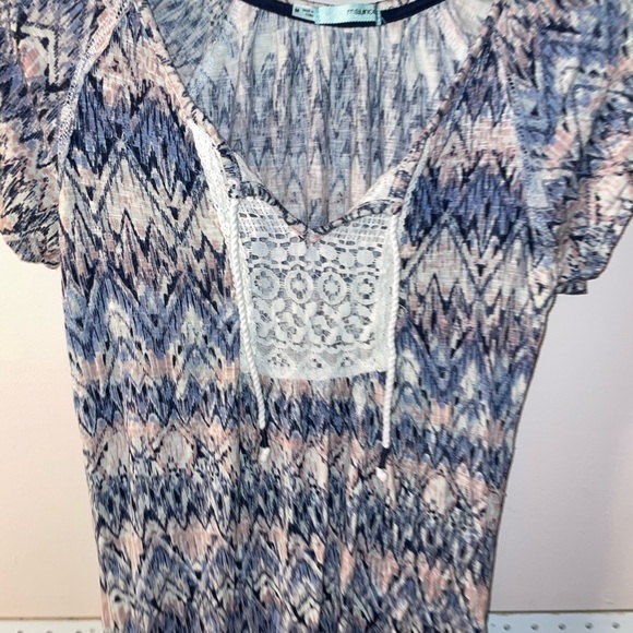 DAILY 3 For $25 NWOT WOMENS SHORT SLEEVED MULTIPLE BRIGHT COLORED LACED MED - Picture 7 of 16